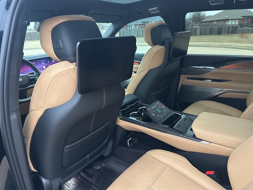 Used 2025 Cadillac Escalade IQ Sport 2 image 37