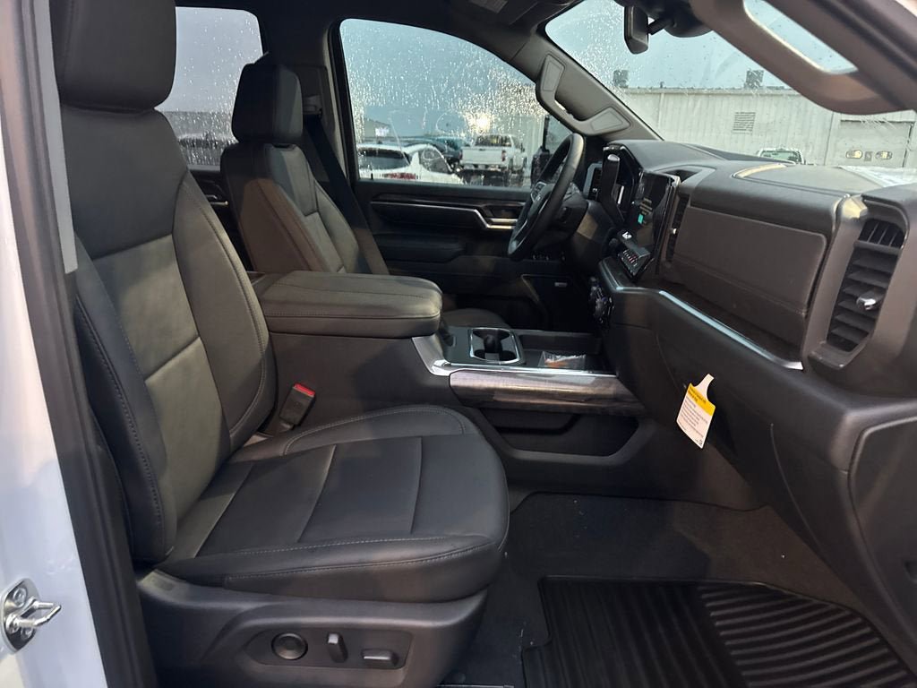 New 2026 Chevrolet Silverado 2500 LTZ w/ LTZ Plus Package AWD/4WD image 12