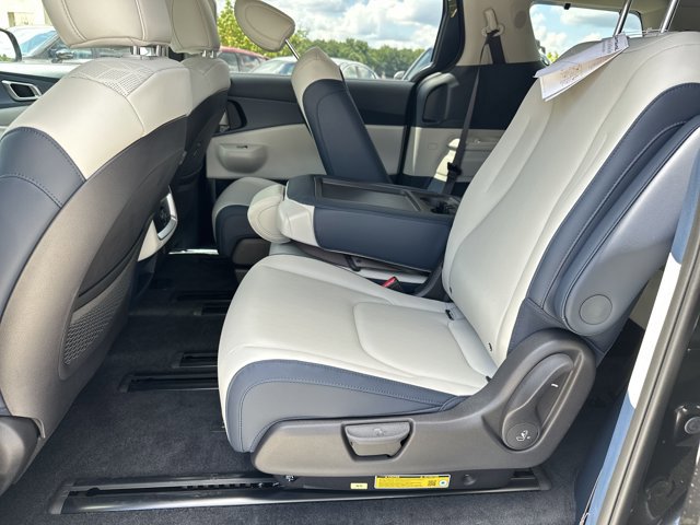New 2026 Kia Carnival EX image 15