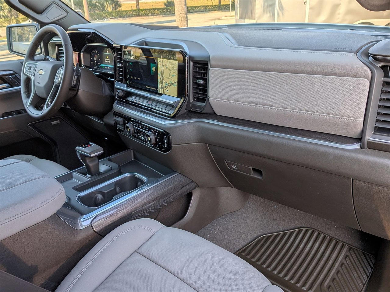 New 2026 Chevrolet Silverado 1500 LTZ w/ LTZ Premium Package image 25