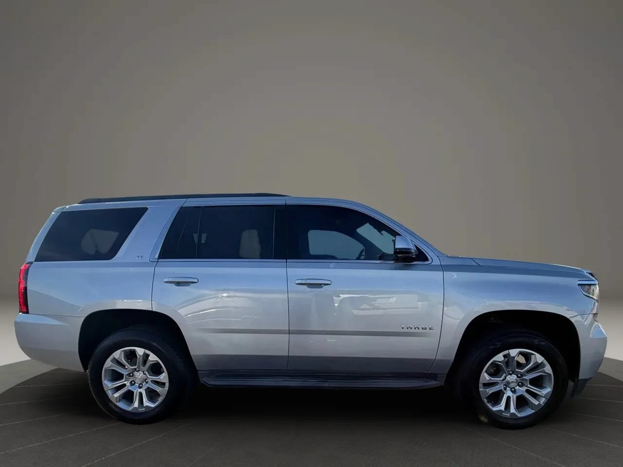Used 2017 Chevrolet Tahoe LT RWD image 7