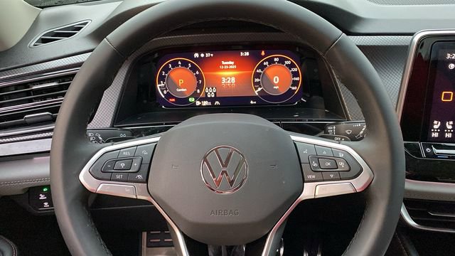 New 2026 Volkswagen Atlas Peak Edition image 14