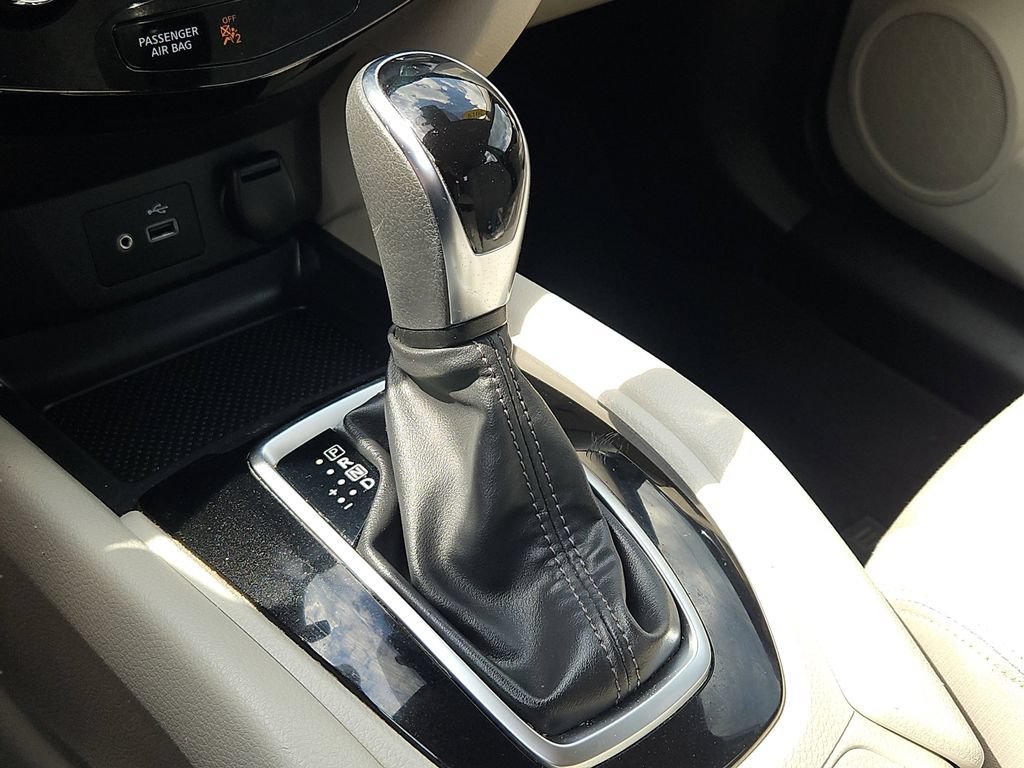 Used 2019 Nissan Rogue Sport SV AWD/4WD image 24