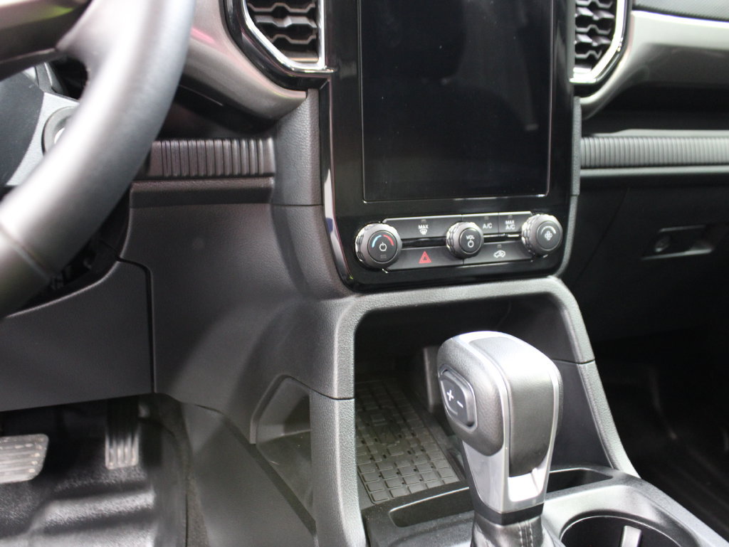Used 2025 Ford Ranger XLT w/ Chrome Accent Package AWD/4WD image 53