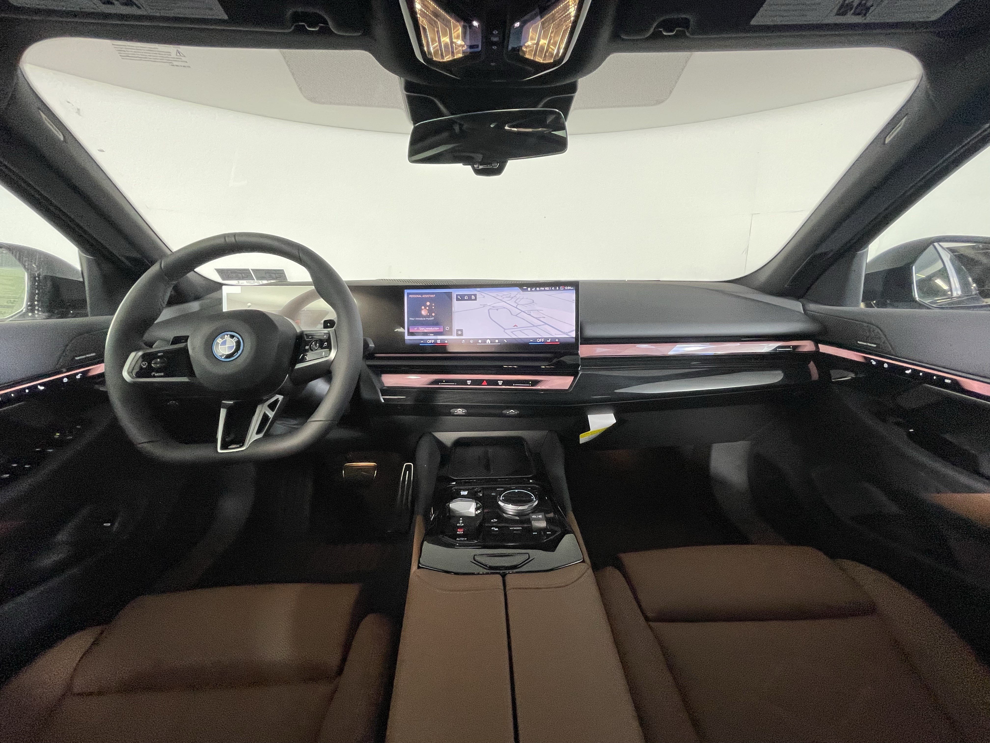 Used 2026 BMW 550e xDrive AWD/4WD image 15