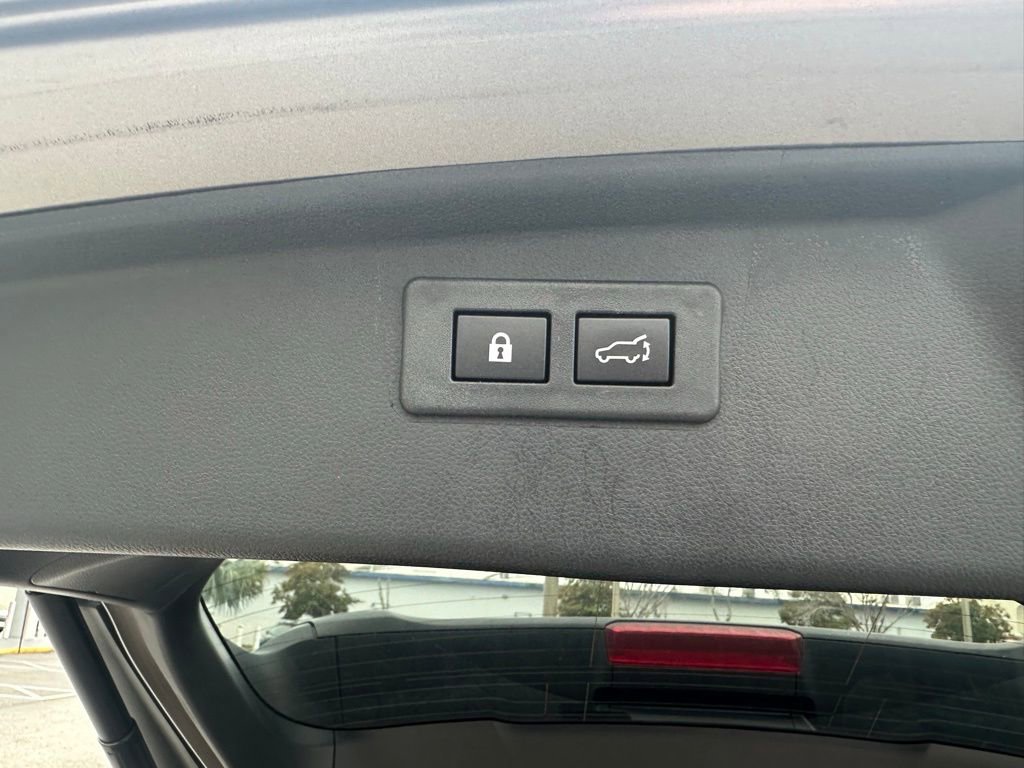 Used 2023 Subaru Outback Limited image 8