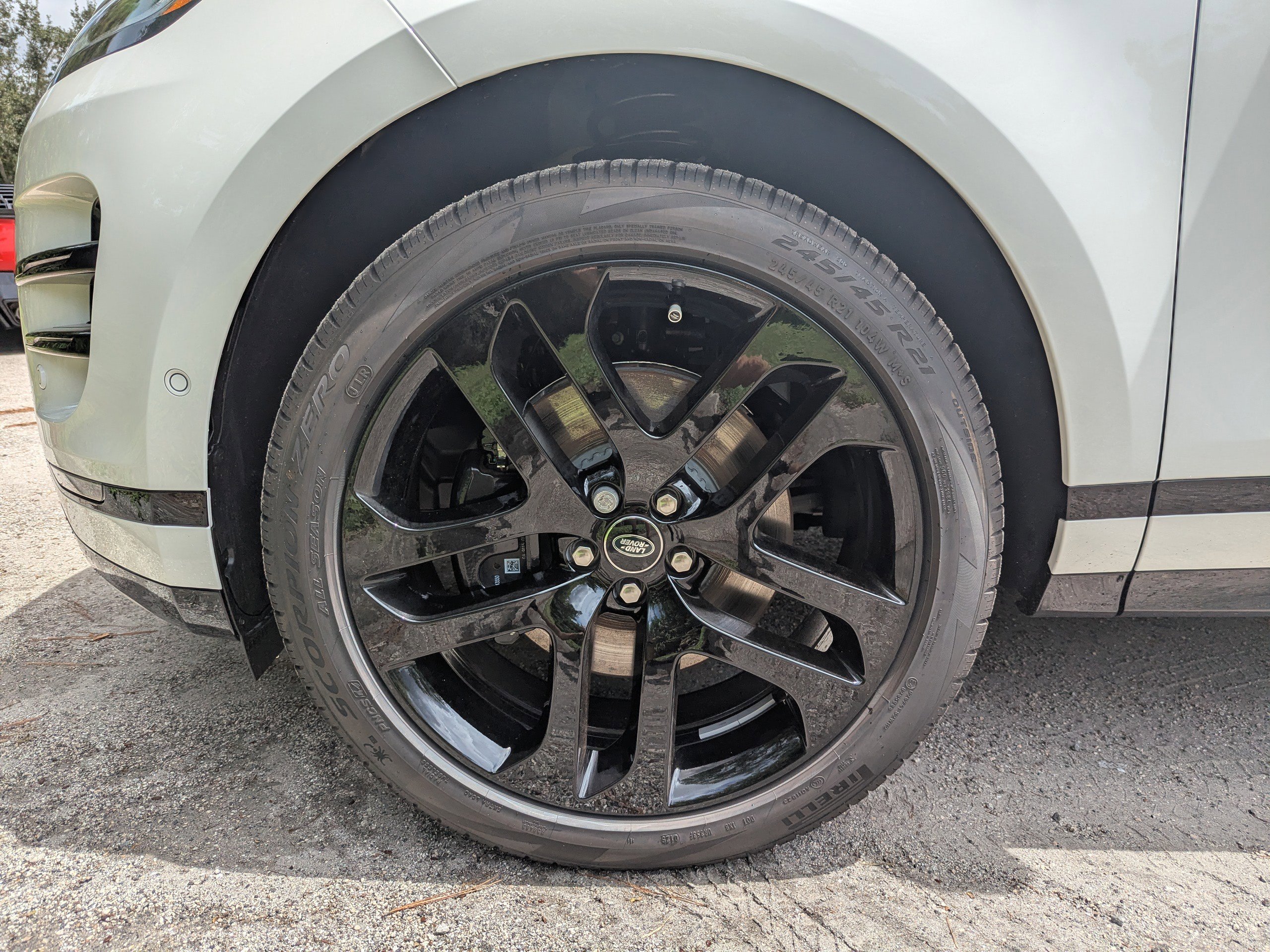 New 2026 Land Rover Range Rover Evoque Dynamic SE image 36