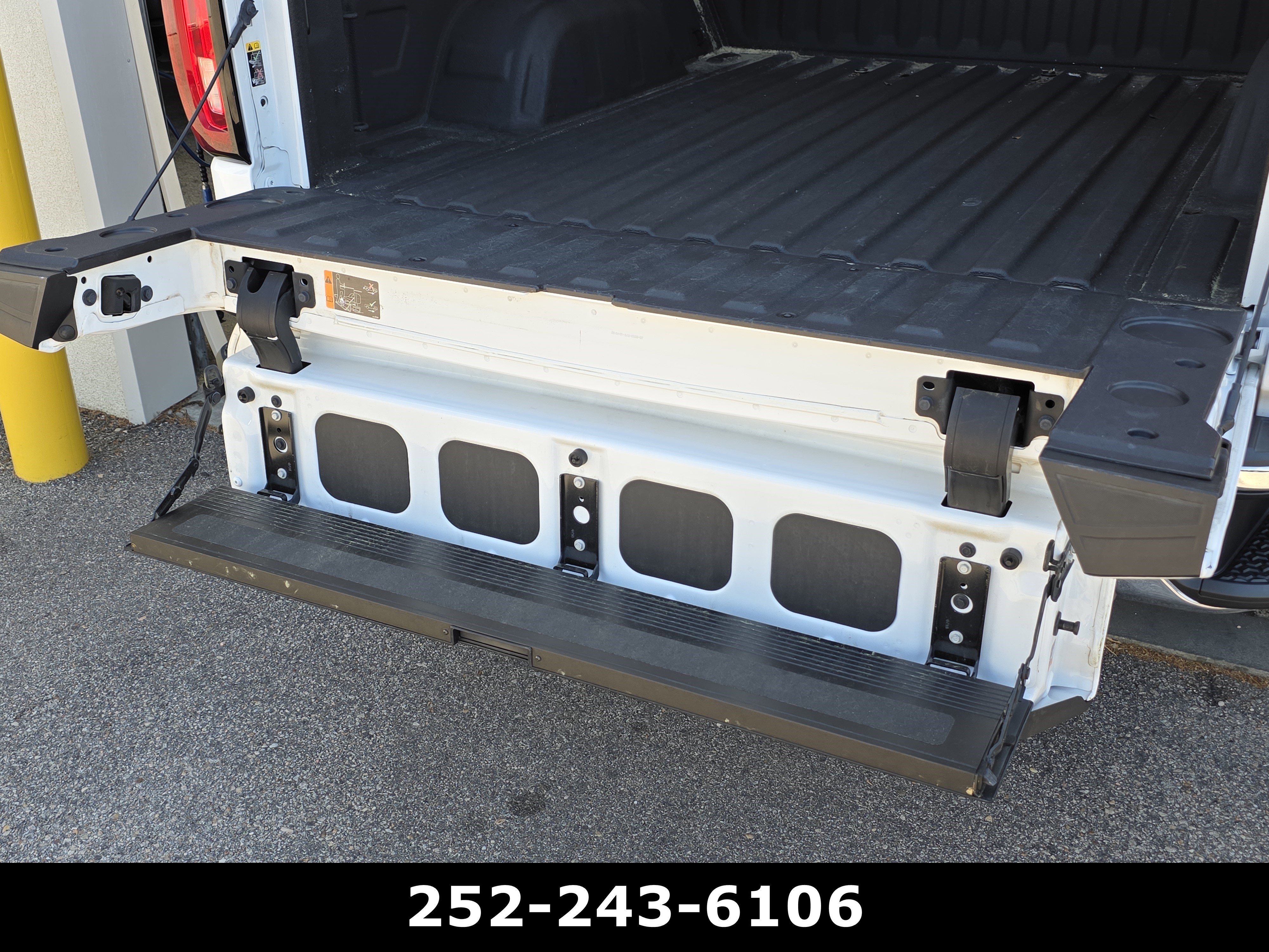 Used 2021 GMC Sierra 1500 SLT w/ SLT Premium Plus Package image 31