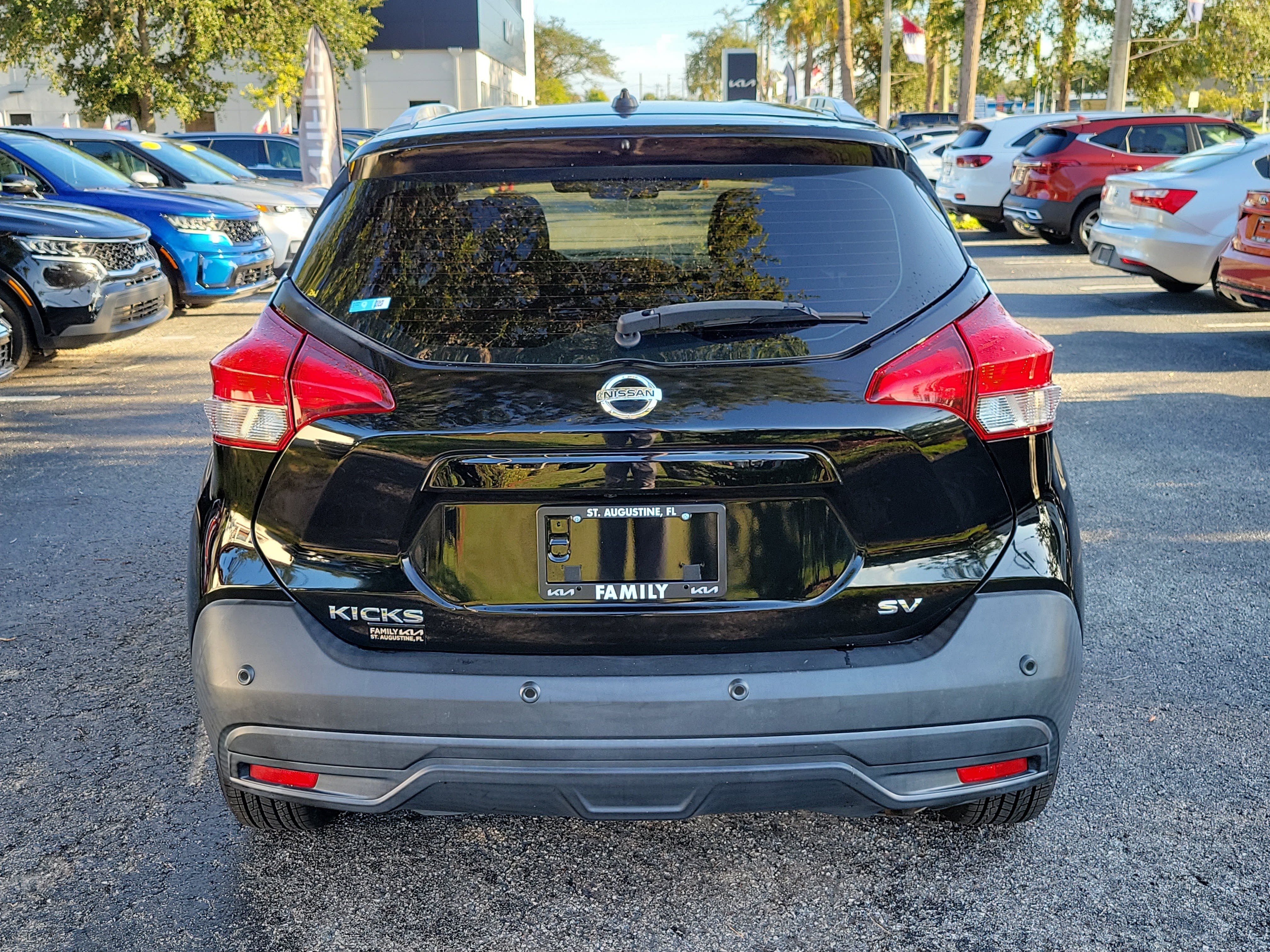 Used 2020 Nissan Kicks SV FWD image 5