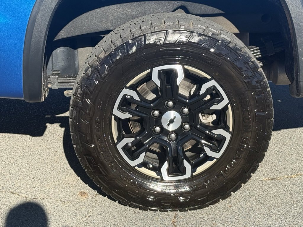 Used 2022 Chevrolet Silverado 1500 ZR2 image 11