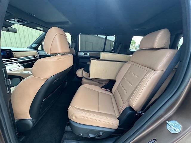 Used 2026 Hyundai Santa Fe Calligraphy image 11