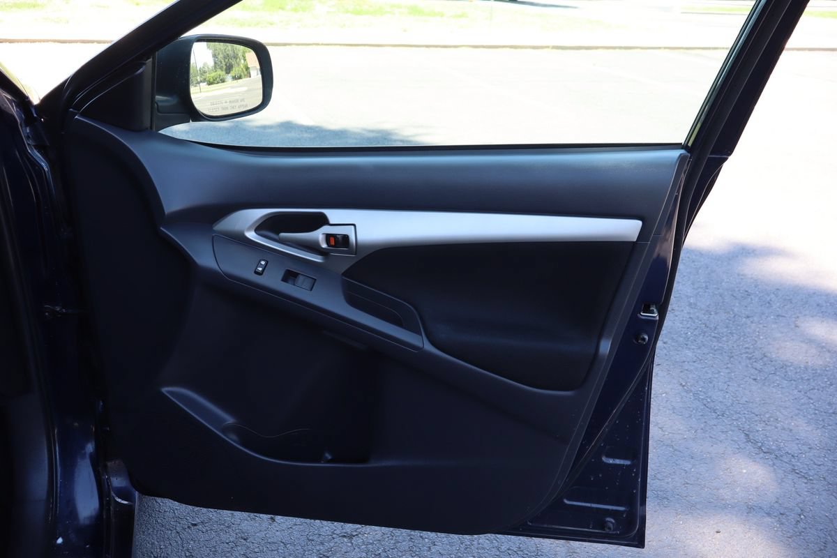 Used 2009 Toyota Matrix FWD image 26