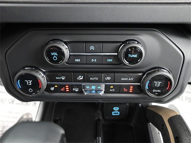 New 2025 Ford Bronco Badlands image 14