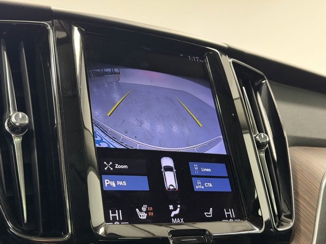 Used 2021 Volvo XC60 T6 Momentum image 19