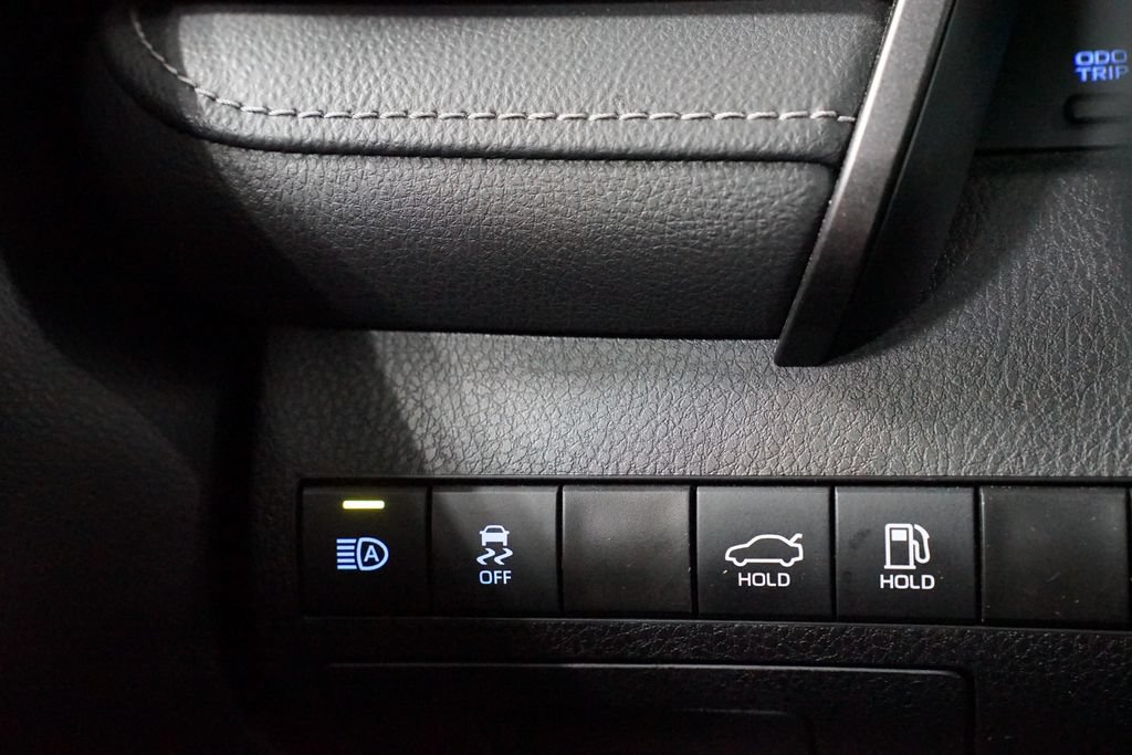 Certified 2024 Toyota Camry SE FWD image 23