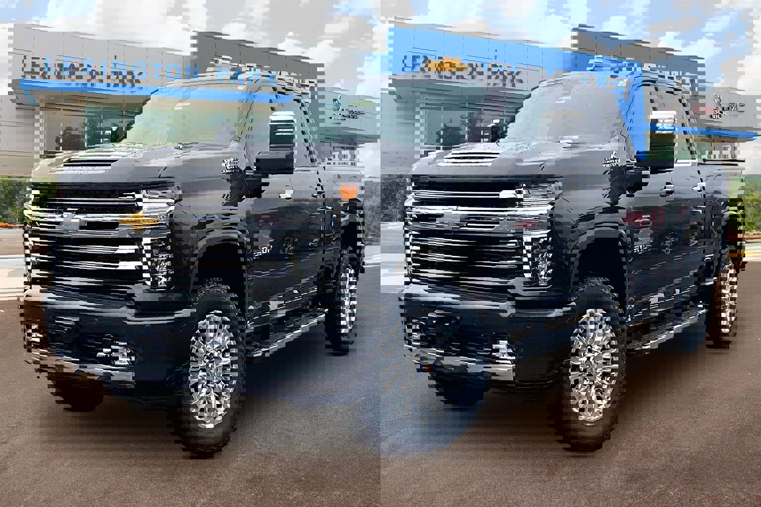 Used 2023 Chevrolet Silverado 2500 High Country image 12