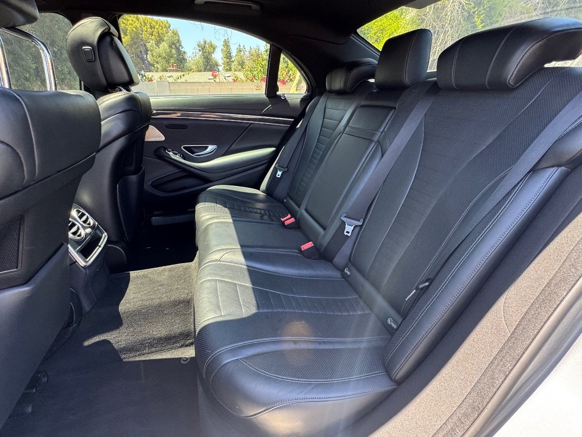 Used 2015 Mercedes-Benz S 550 Sedan w/ Sport Package image 11