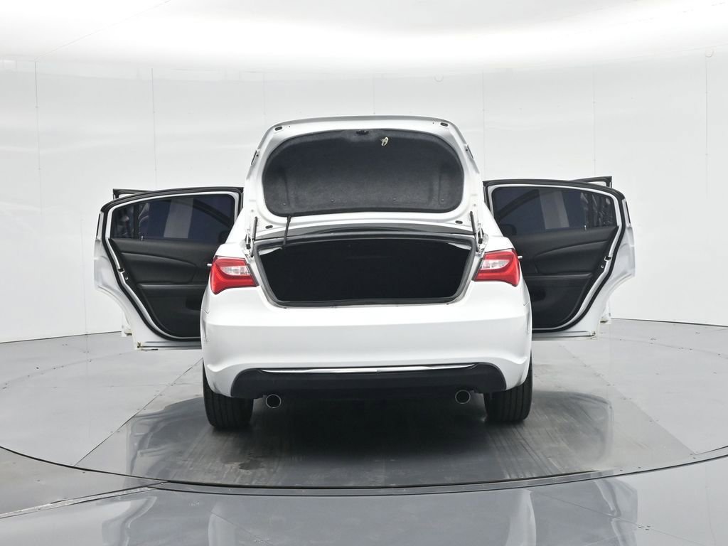 Used 2014 Chrysler 200 Limited image 34