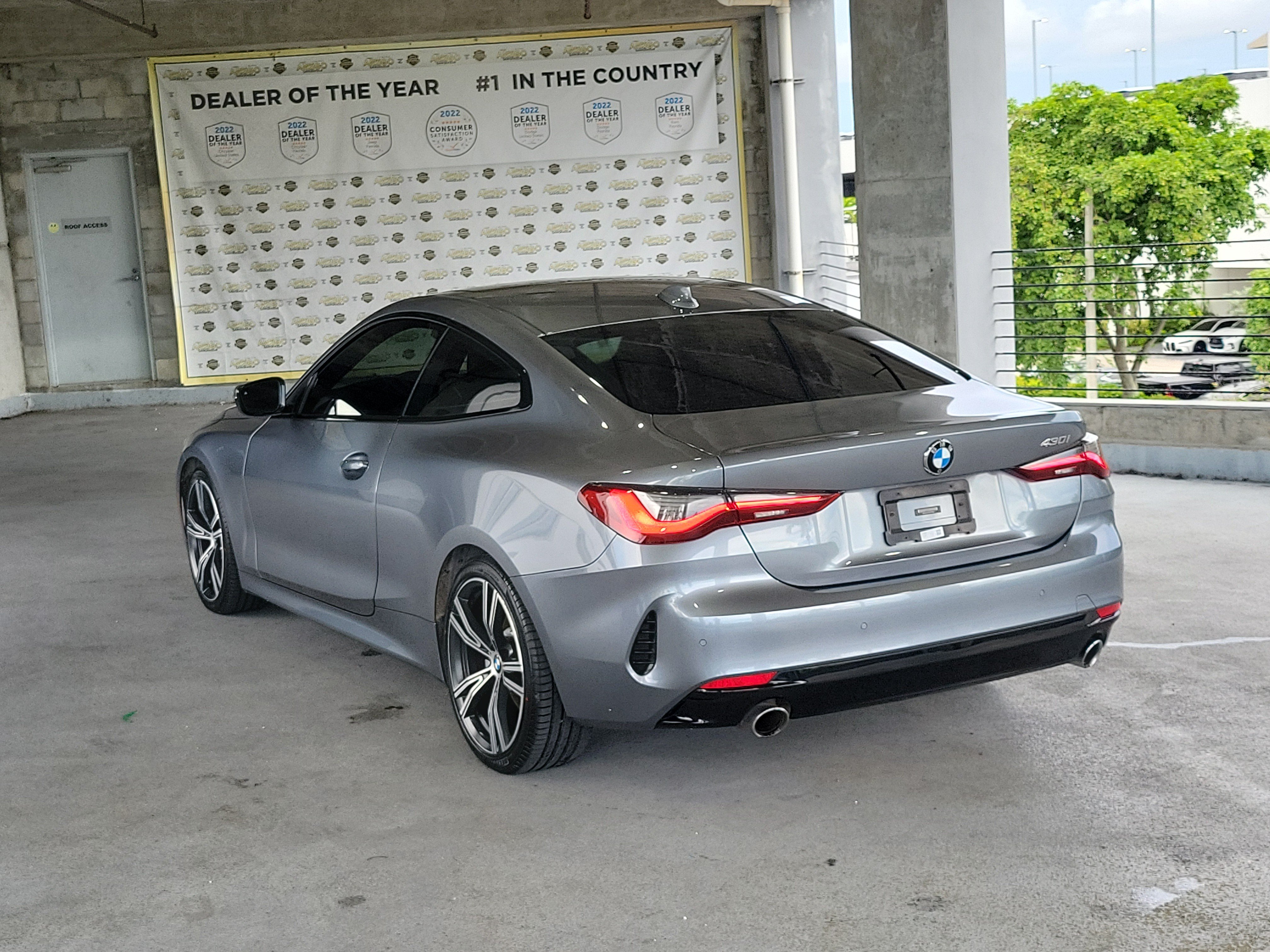Used 2021 BMW 430i Coupe w/ Convenience Package RWD image 3