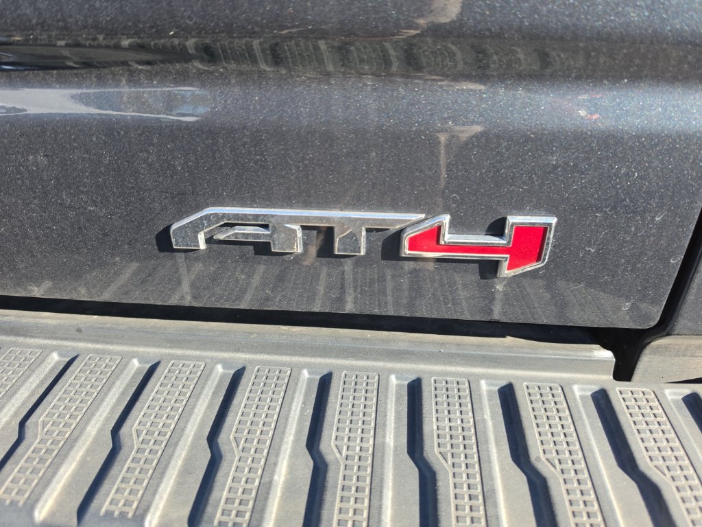 Used 2019 GMC Sierra 1500 AT4 w/ AT4 Premium Package AWD/4WD image 5