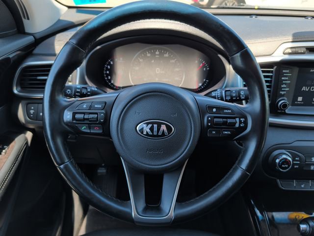 Used 2018 Kia Sorento EX AWD/4WD image 19