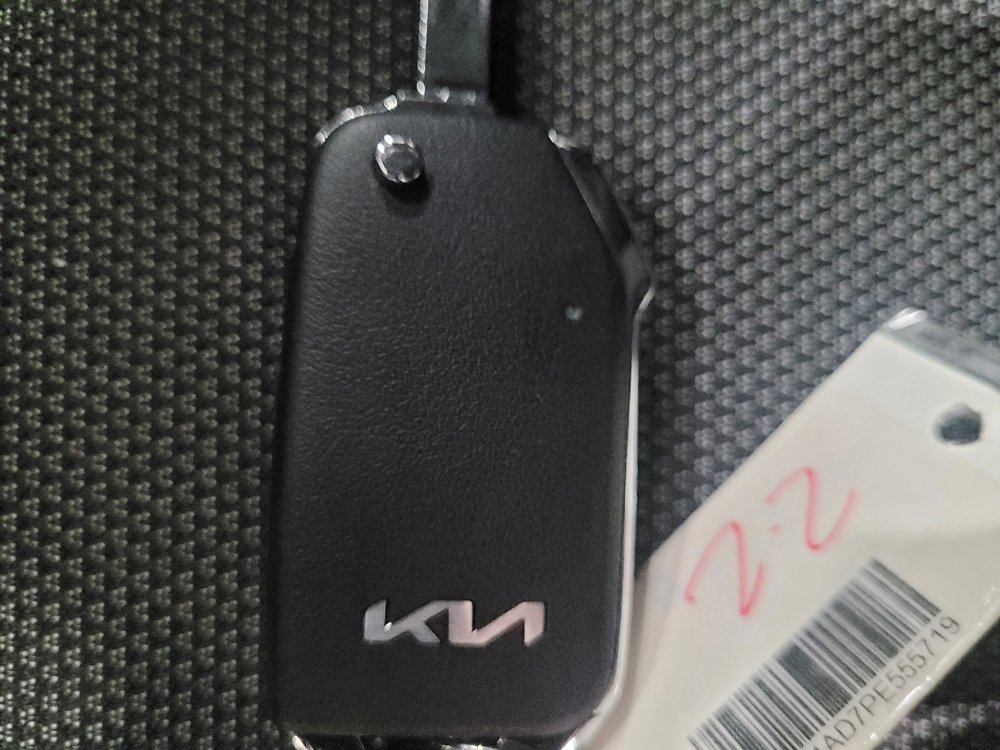 Used 2023 Kia Forte LXS w/ LXS Technology Package FWD image 32