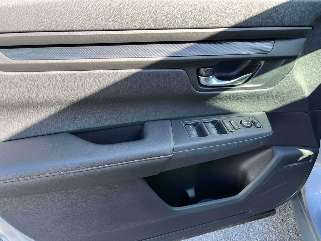 Used 2024 Honda CR-V Sport image 13