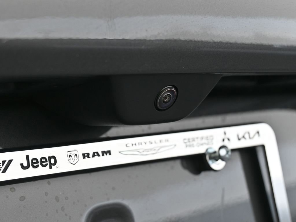 New 2025 Jeep Grand Cherokee Altitude image 31