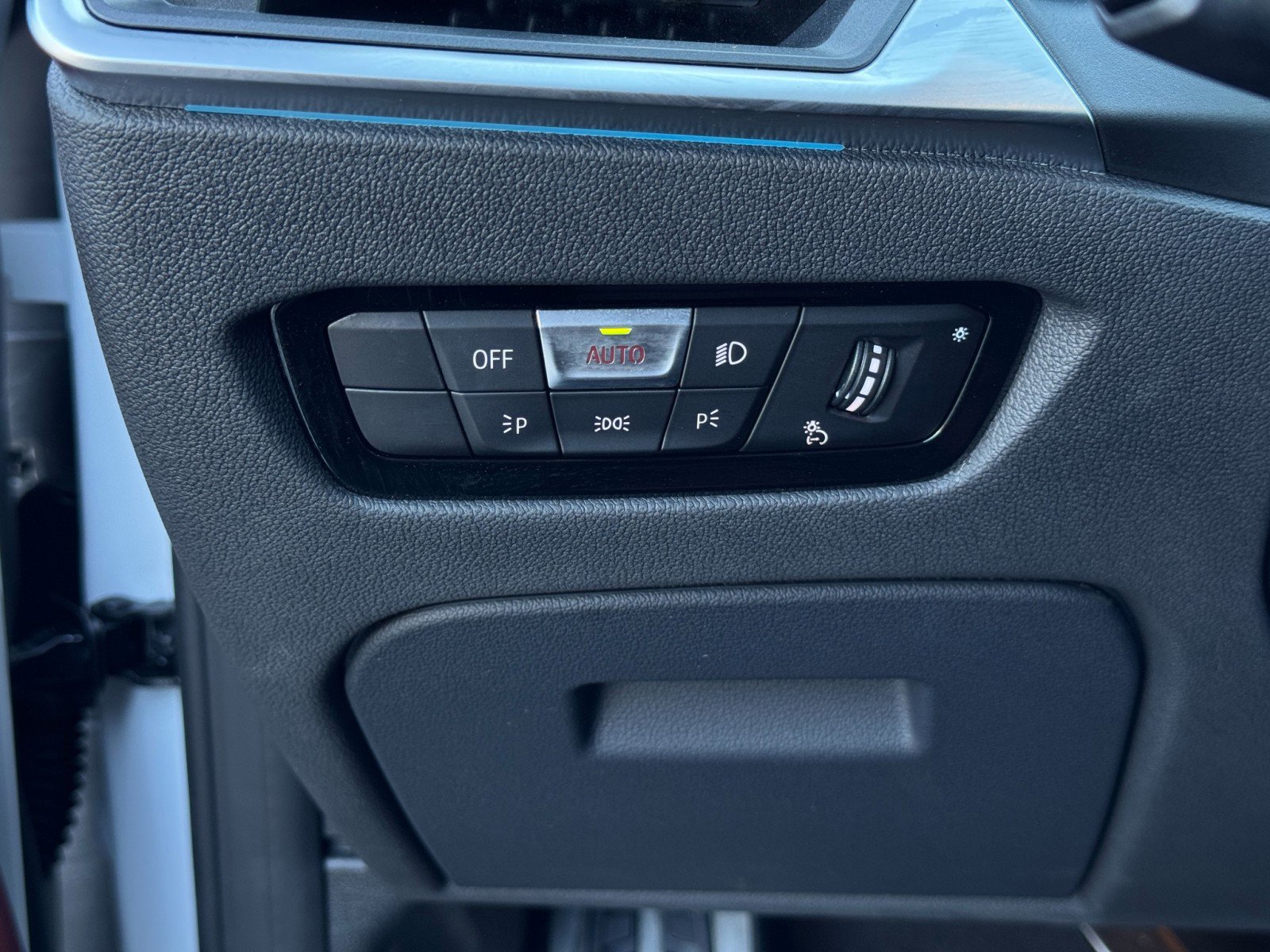 Used 2022 BMW i4 eDrive40 w/ M Sport Package image 19