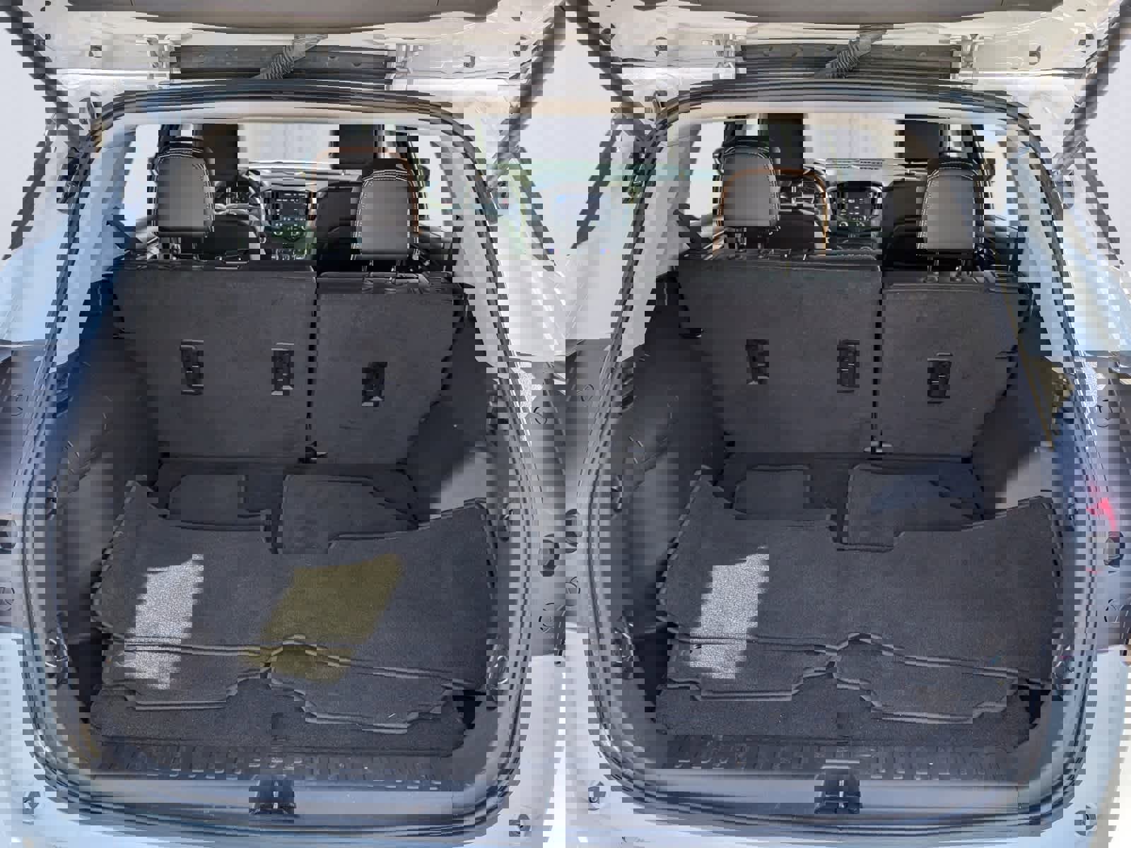 Certified 2022 GMC Terrain AT4 w/ Infotainment Package II image 11