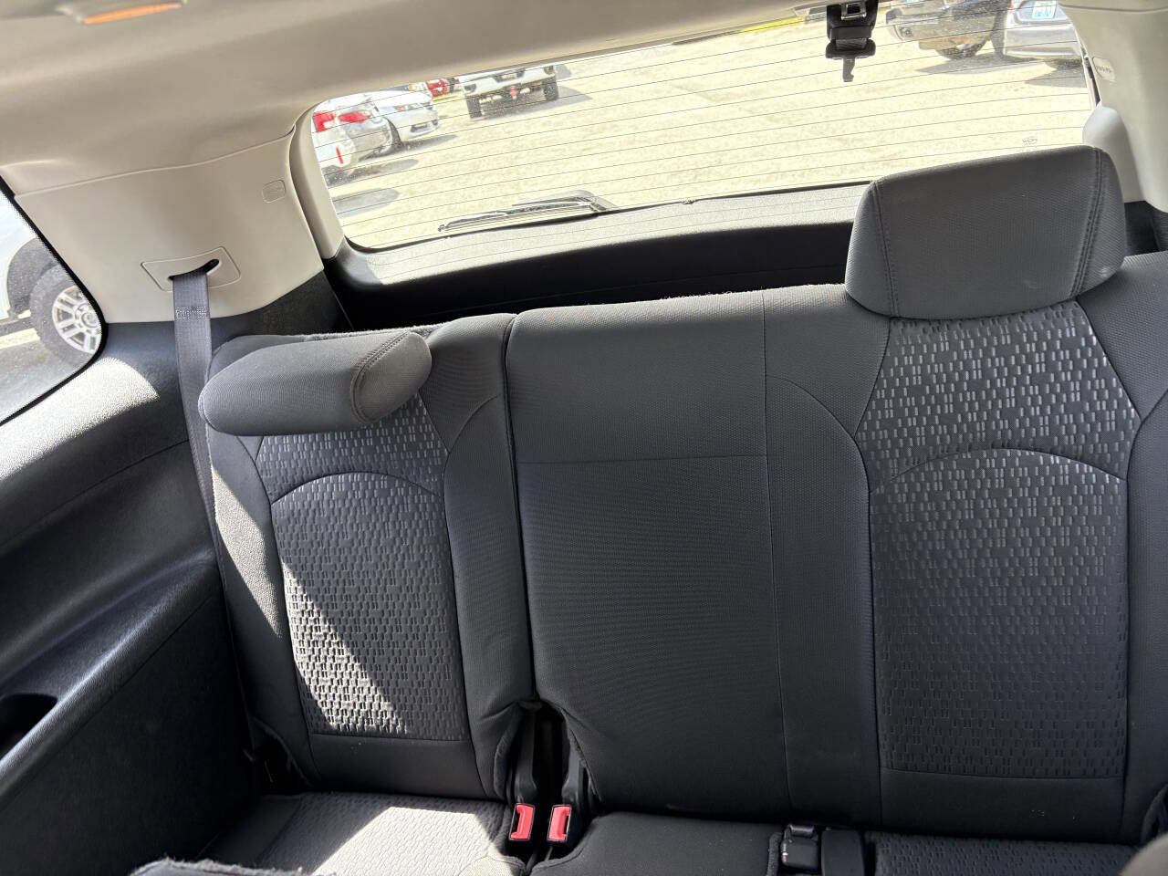 Used 2010 GMC Acadia SLE image 13