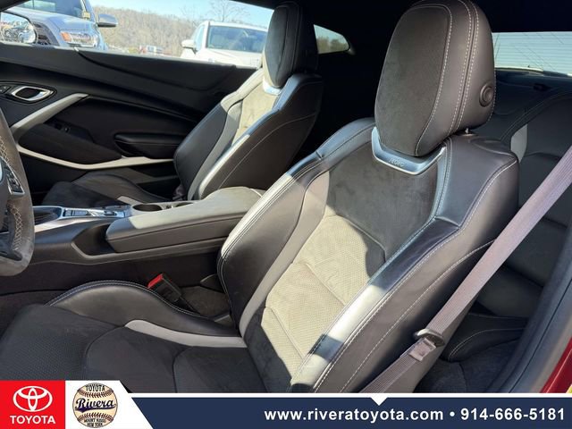Used 2017 Chevrolet Camaro SS image 14