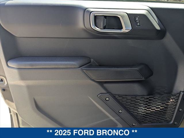 New 2025 Ford Bronco Badlands AWD/4WD image 10