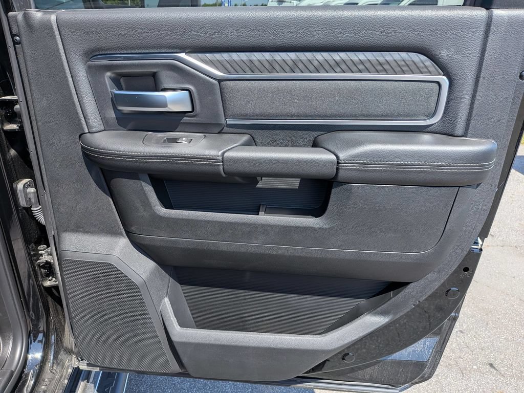 New 2026 RAM 2500 Big Horn AWD/4WD image 27