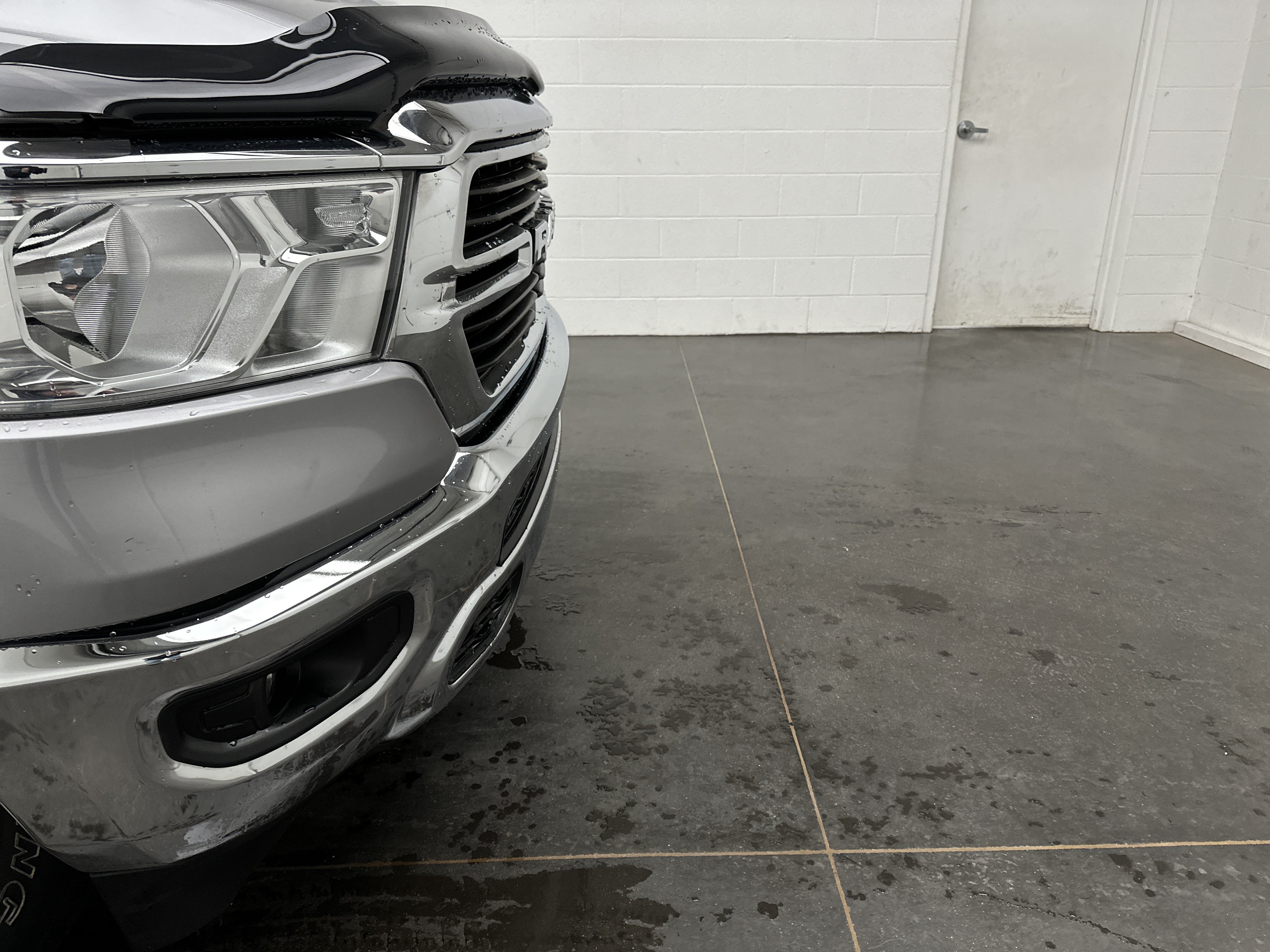 Used 2021 RAM 1500 Big Horn AWD/4WD image 2