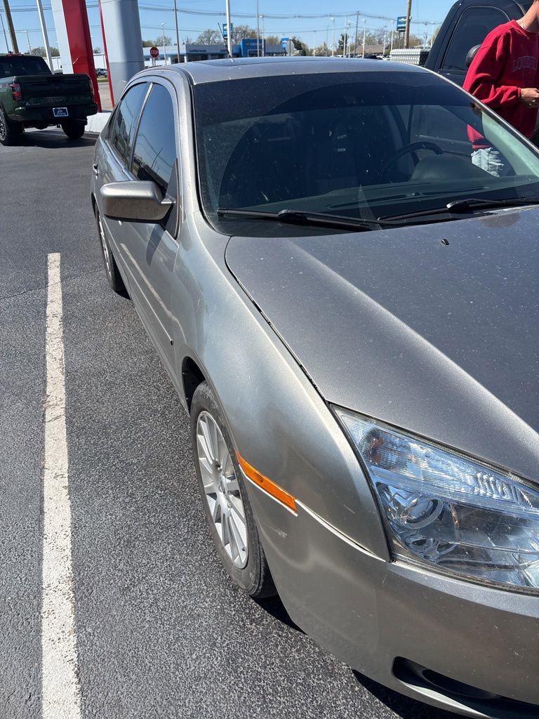 Used 2008 Mercury Milan Premier FWD image 2