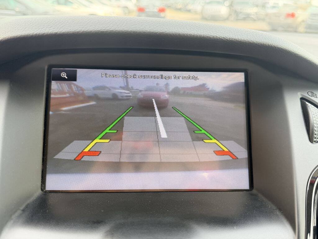 Used 2013 Ford Focus Electric Hatchback FWD image 22