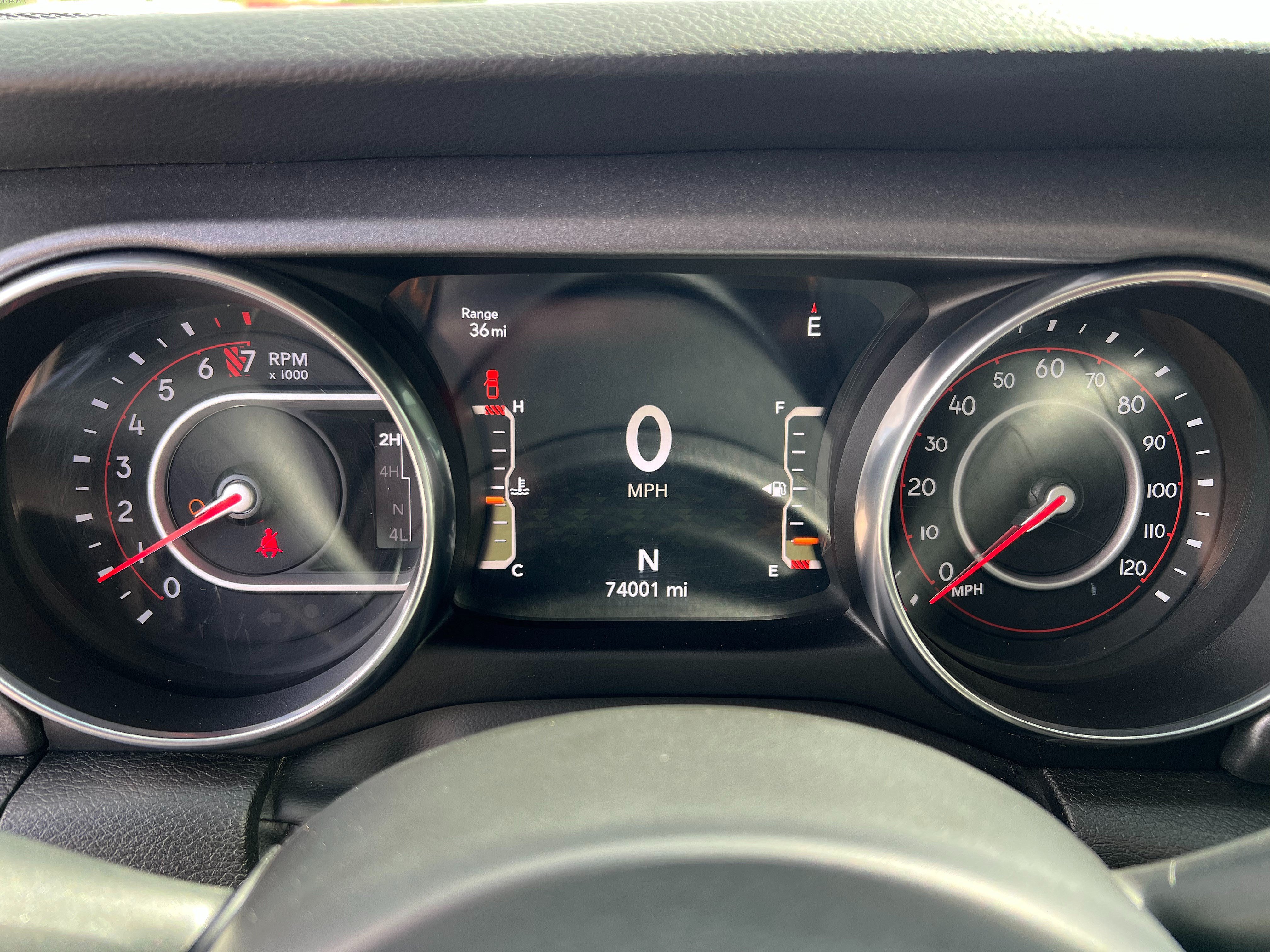 Used 2022 Jeep Gladiator Mojave AWD/4WD image 13