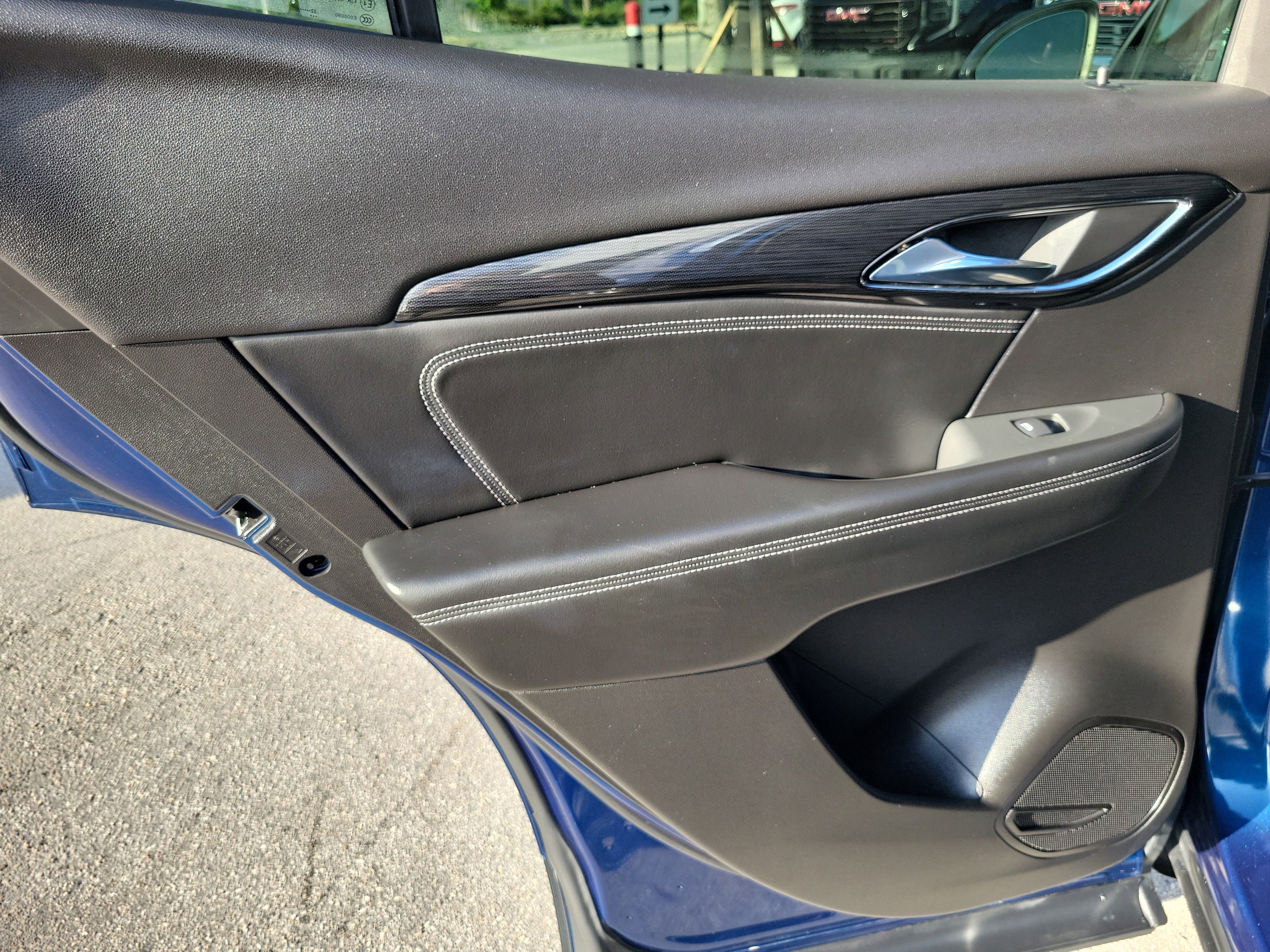 Used 2023 Buick Envision Essence image 26