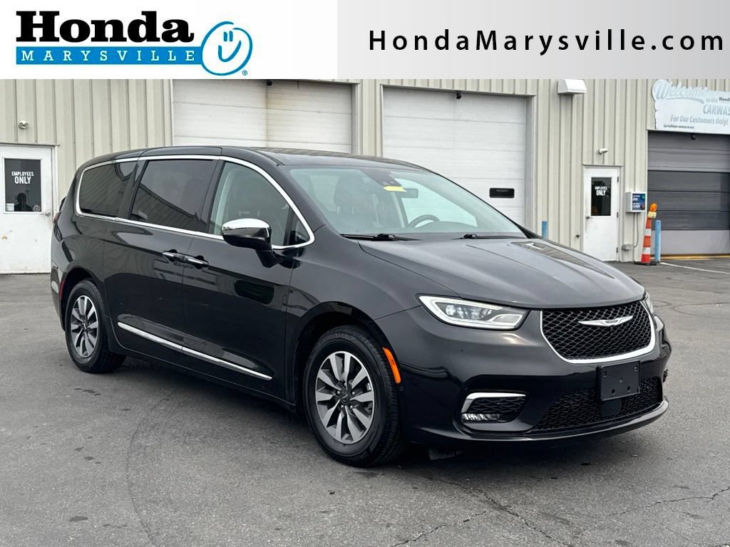 Used 2022 Chrysler Pacifica Limited