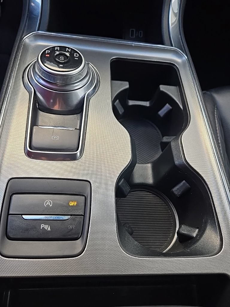 Used 2024 Ford Edge Titanium AWD/4WD image 17