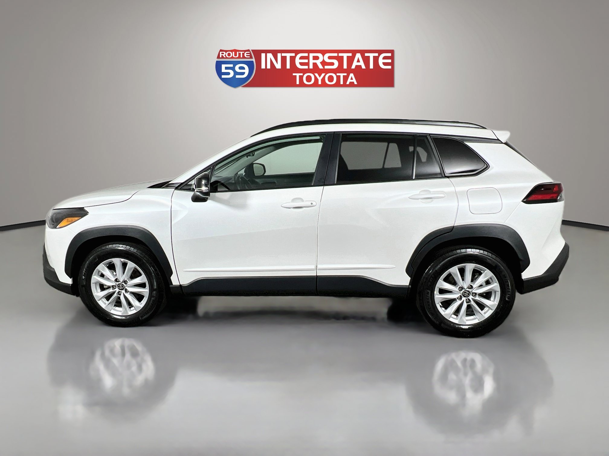 Certified 2026 Toyota Corolla Cross LE w/ Moonroof Package AWD/4WD image 4