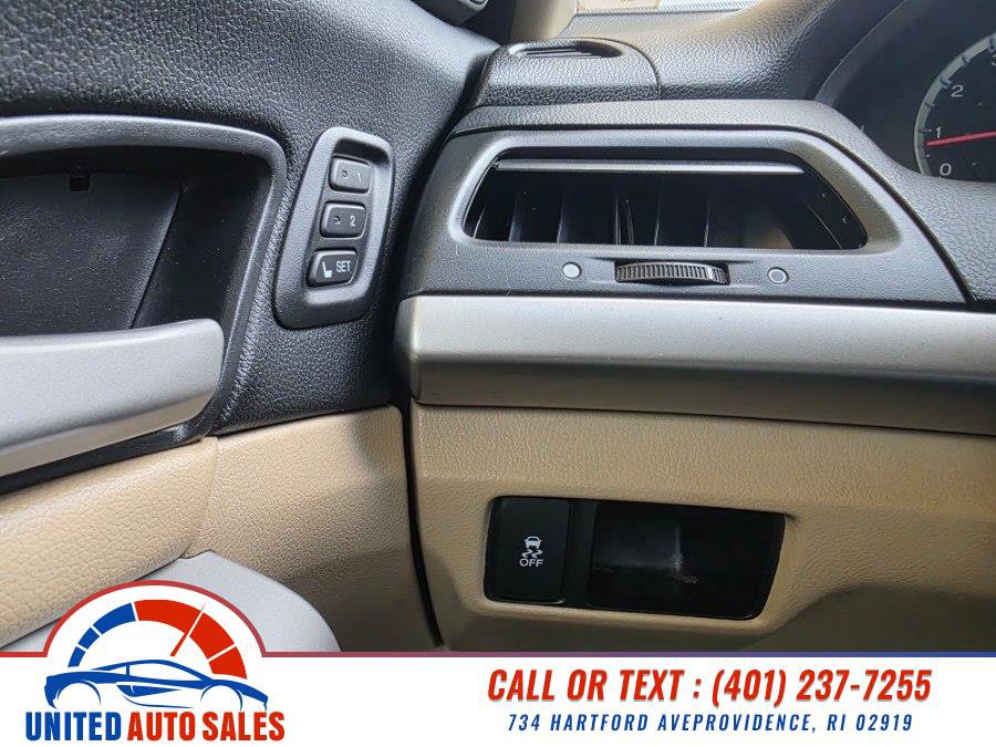 Used 2012 Honda Accord EX-L image 19