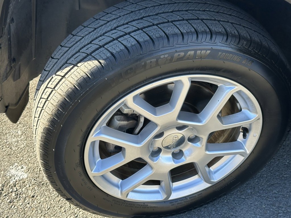 Used 2019 Jeep Renegade Sport w/ Sport Appearance Group image 32