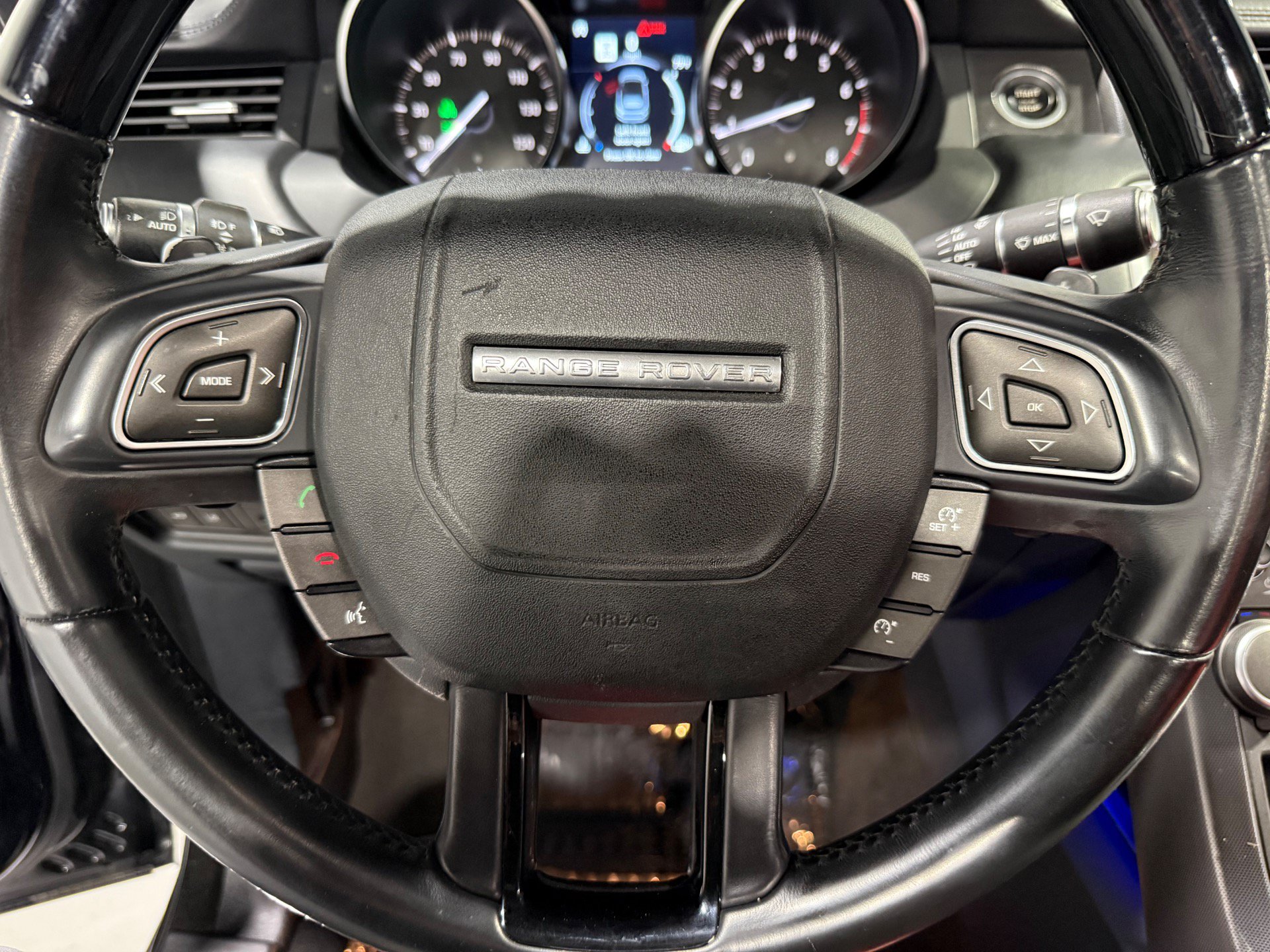 Used 2018 Land Rover Range Rover Evoque HSE Dynamic AWD/4WD image 31
