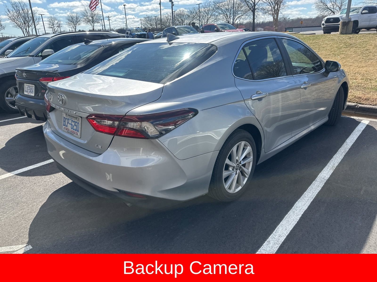 Used 2023 Toyota Camry LE image 8