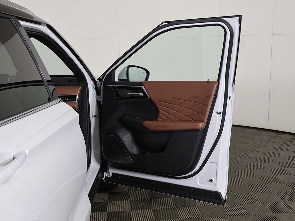 New 2025 Mitsubishi Outlander SEL image 26