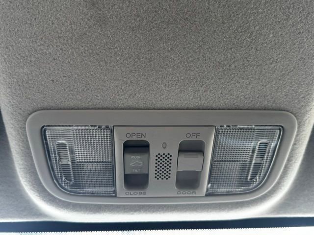 Used 2015 Honda Fit EX image 24