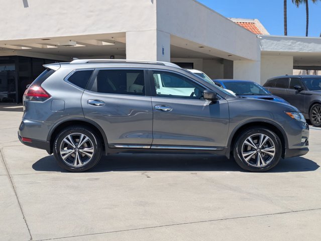 Used 2018 Nissan Rogue SL w/ Premium Package FWD image 4