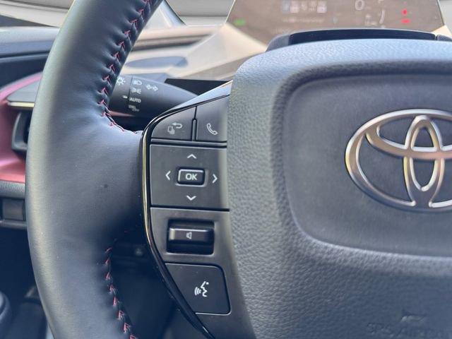 Used 2023 Toyota Prius Prime FWD image 14